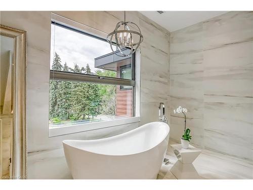 421 Chartwell Road, Oakville, ON - Indoor Photo Showing Bathroom