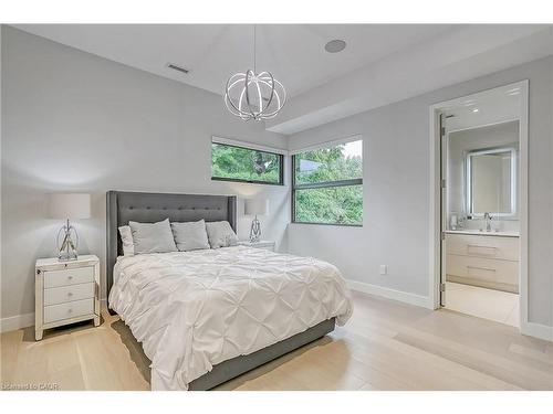 421 Chartwell Road, Oakville, ON - Indoor Photo Showing Bedroom