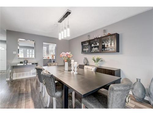 48-2825 Gananoque Drive, Mississauga, ON - Indoor Photo Showing Dining Room