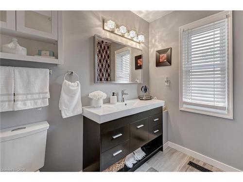 48-2825 Gananoque Drive, Mississauga, ON - Indoor Photo Showing Bathroom