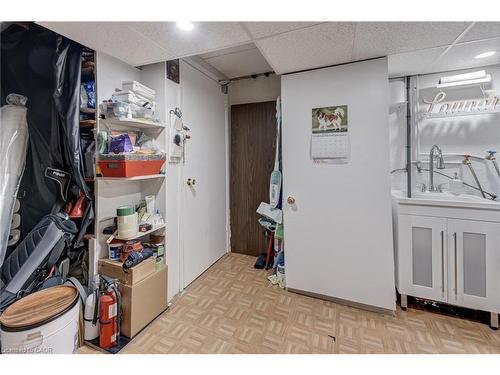 48-2825 Gananoque Drive, Mississauga, ON - Indoor Photo Showing Other Room