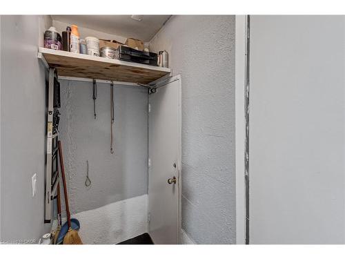 48-2825 Gananoque Drive, Mississauga, ON - Indoor