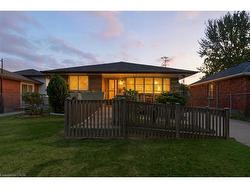 331 East 17th Street  Hamilton, ON L9A 4M9