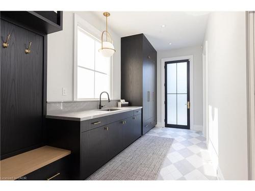 46 Second Street, Oakville, ON - Indoor