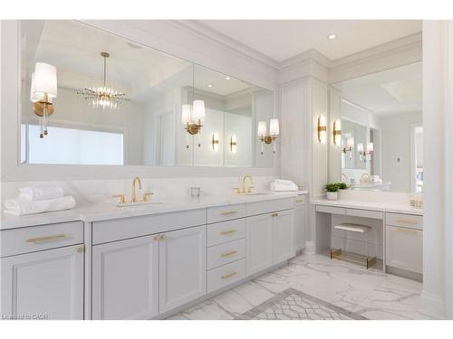 46 Second Street, Oakville, ON - Indoor Photo Showing Bathroom