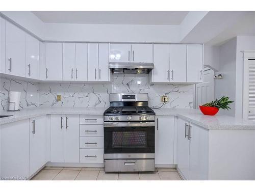 30 Webber Avenue, Hamilton, ON - Indoor Photo Showing Kitchen