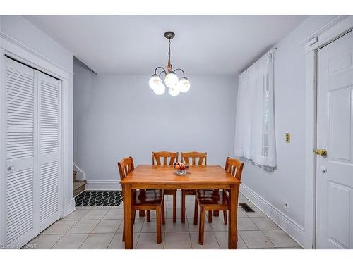 30 Webber Avenue, Hamilton, ON - Indoor Photo Showing Dining Room