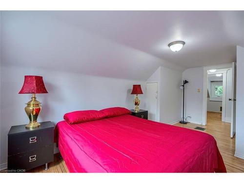 30 Webber Avenue, Hamilton, ON - Indoor Photo Showing Bedroom