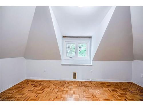 30 Webber Avenue, Hamilton, ON - Indoor Photo Showing Other Room