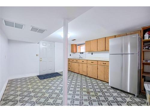 30 Webber Avenue, Hamilton, ON - Indoor Photo Showing Kitchen