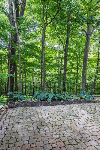 3-1556 Kerns Road, Burlington, ON - Outdoor