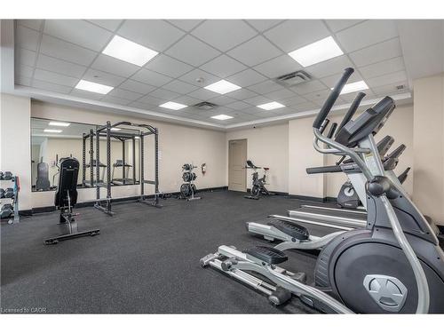 304-85 Robinson Street, Hamilton, ON - Indoor Photo Showing Gym Room