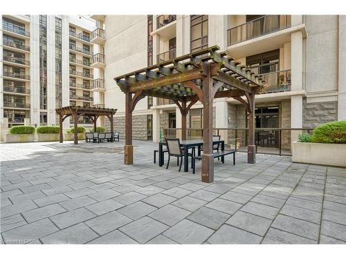 304-85 Robinson Street, Hamilton, ON - Outdoor