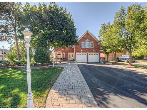 6 Osprey Court  Cambridge, ON N1T 1N9