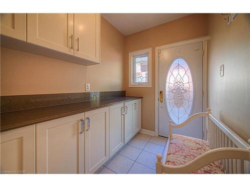 6 Osprey Court, Cambridge, ON - Indoor Photo Showing Other Room