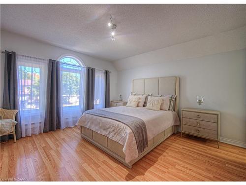 6 Osprey Court, Cambridge, ON - Indoor Photo Showing Bedroom