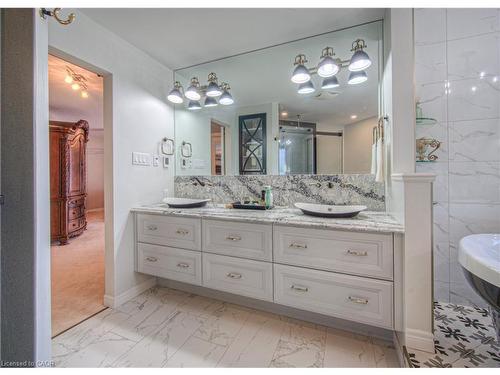 6 Osprey Court, Cambridge, ON - Indoor Photo Showing Bathroom