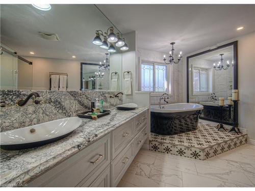 6 Osprey Court, Cambridge, ON - Indoor Photo Showing Bathroom