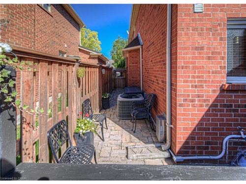 6 Osprey Court, Cambridge, ON - Outdoor With Exterior