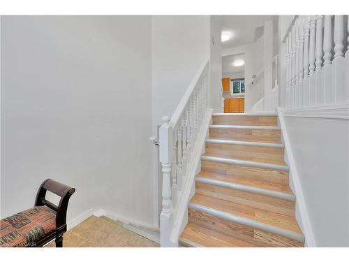 34 Phair Crescent, London, ON - Indoor Photo Showing Other Room