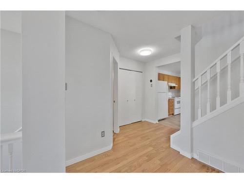 34 Phair Crescent, London, ON - Indoor Photo Showing Other Room