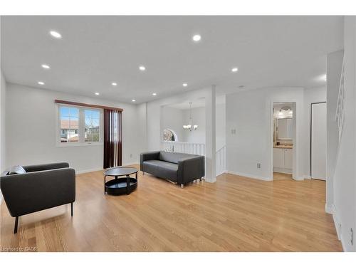 34 Phair Crescent, London, ON - Indoor