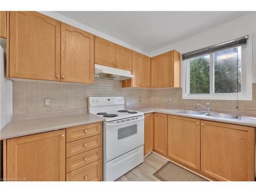 34 Phair Crescent, London, ON - Indoor Photo Showing Kitchen With Double Sink