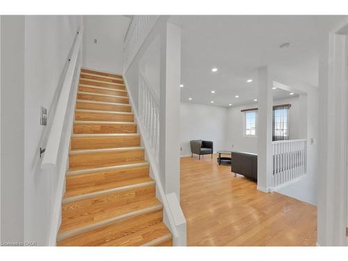 34 Phair Crescent, London, ON - Indoor Photo Showing Other Room