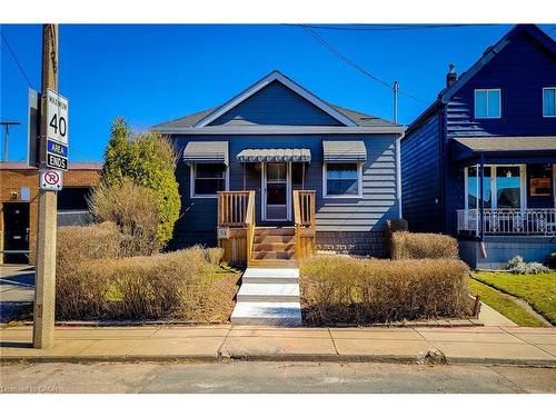 54 Fairview Avenue  Hamilton, ON L8L 7B6