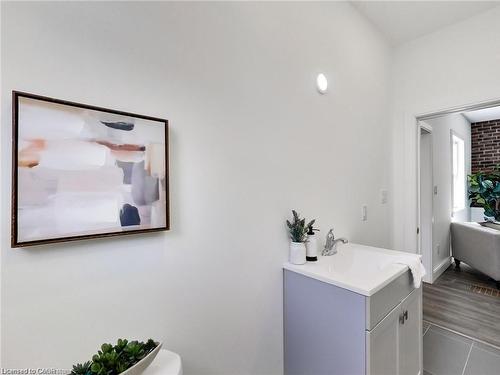 54 Fairview Avenue, Hamilton, ON - Indoor