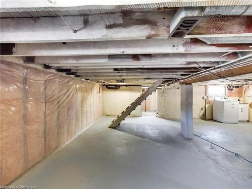 54 Fairview Avenue, Hamilton, ON - Indoor Photo Showing Basement