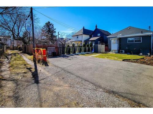 54 Fairview Avenue, Hamilton, ON - Outdoor