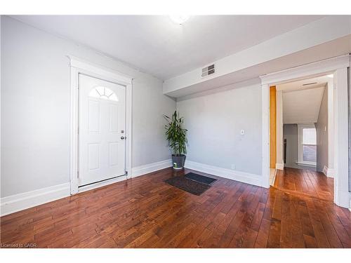 Upper-189 Prospect Street S, Hamilton, ON - Indoor Photo Showing Other Room