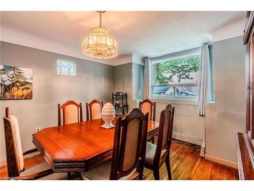 95 Paradise Road N, Hamilton, ON - Indoor Photo Showing Dining Room