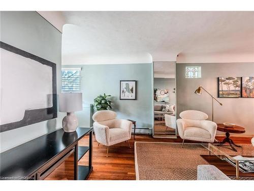 95 Paradise Road N, Hamilton, ON - Indoor