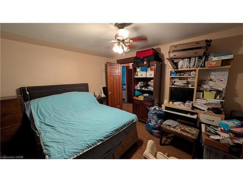 167 Balmoral Avenue S, Hamilton, ON - Indoor Photo Showing Bedroom