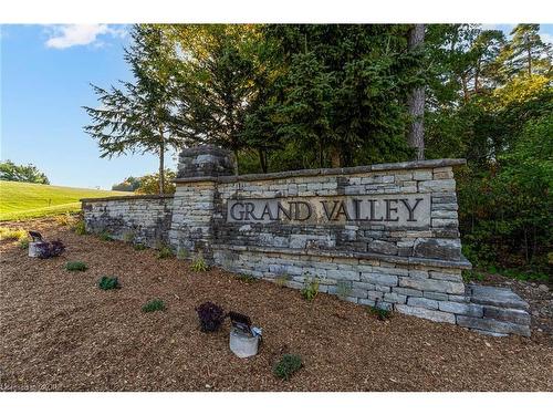 91 Taylor Drive, Grand Valley, ON - Outdoor With View