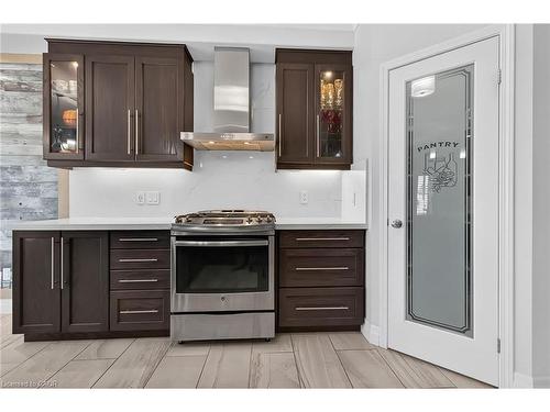 59 Netherwood Road, Kitchener, ON - Indoor Photo Showing Kitchen