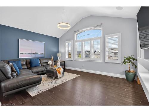 59 Netherwood Road, Kitchener, ON - Indoor Photo Showing Living Room