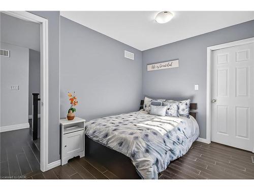 59 Netherwood Road, Kitchener, ON - Indoor Photo Showing Bedroom