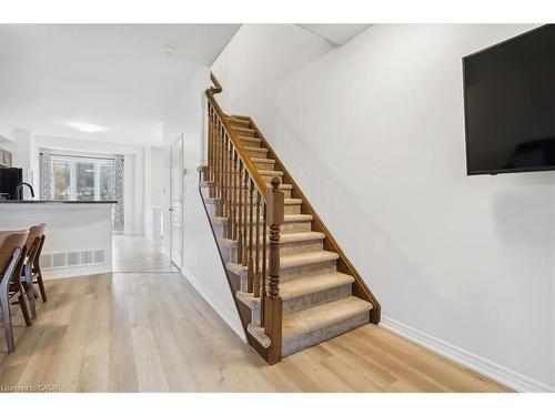 65 Willow Lane, Grimsby, ON - Indoor Photo Showing Other Room