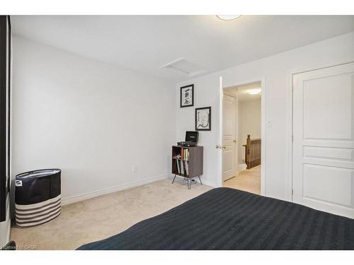 65 Willow Lane, Grimsby, ON - Indoor Photo Showing Other Room