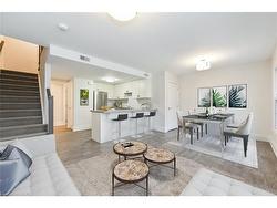 207-760 Lakeshore Road E Mississauga, ON L5E 1C7