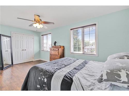 70 Polaris Court, Hamilton, ON - Indoor Photo Showing Bedroom