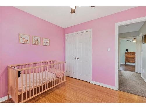 70 Polaris Court, Hamilton, ON - Indoor Photo Showing Bedroom