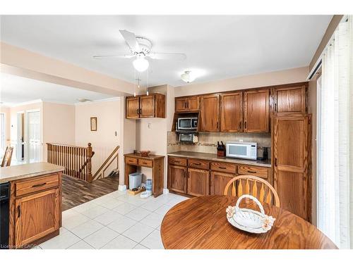 36-10 Wentworth Drive, Grimsby, ON - Indoor Photo Showing Kitchen