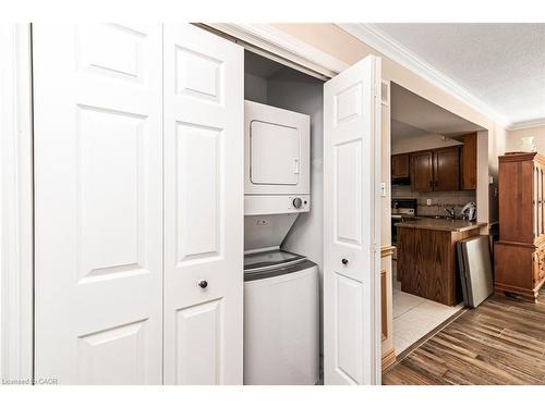 36-10 Wentworth Drive, Grimsby, ON - Indoor Photo Showing Laundry Room