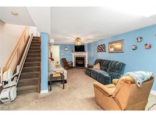 36-10 Wentworth Drive, Grimsby, ON - Indoor With Fireplace