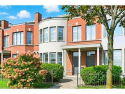 7-442 Maple Avenue  Burlington, ON L7S 2L7