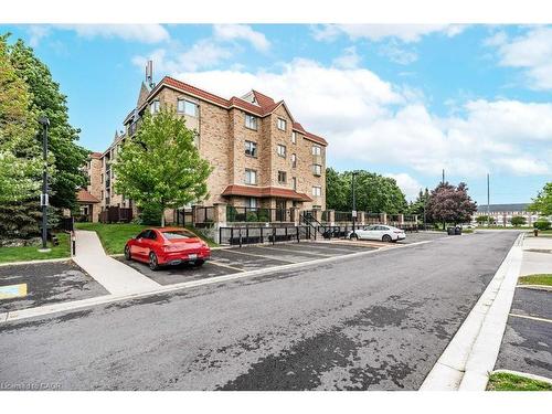 210-3499 Upper Middle Road  Burlington, ON L7M 4M7